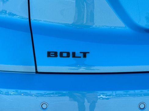 New 2027 Chevrolet Bolt RS w/ Technology Package FWD image 24