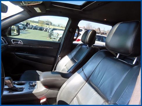 Certified 2018 Jeep Grand Cherokee Limited image 12