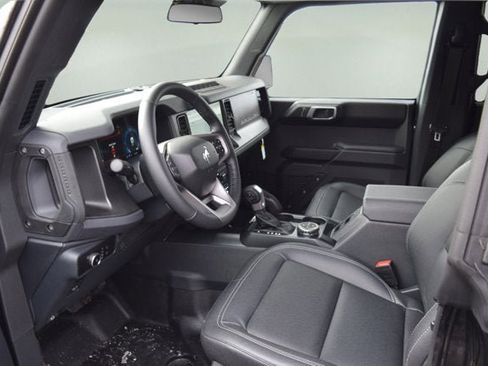 New 2025 Ford Bronco Badlands image 7