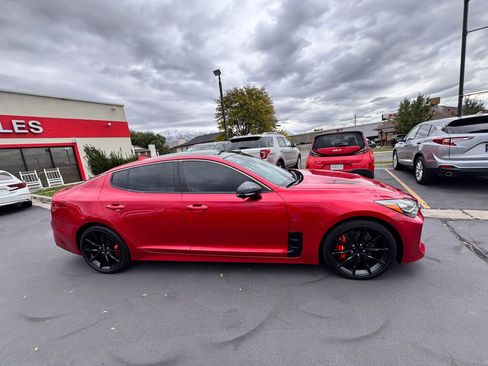 Used 2023 Kia Stinger GT2 image 3