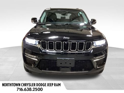 Used 2023 Jeep Grand Cherokee Limited w/ Luxury Tech Group II AWD/4WD image 1