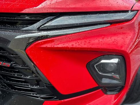 Used 2023 Chevrolet Blazer RS w/ Driver Confidence II Package FWD image 9