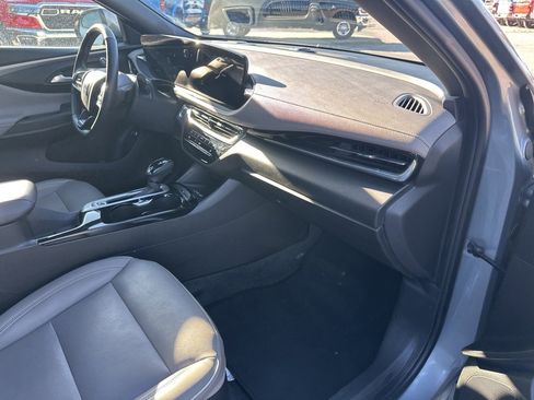 Used 2024 Buick Envista Avenir image 51