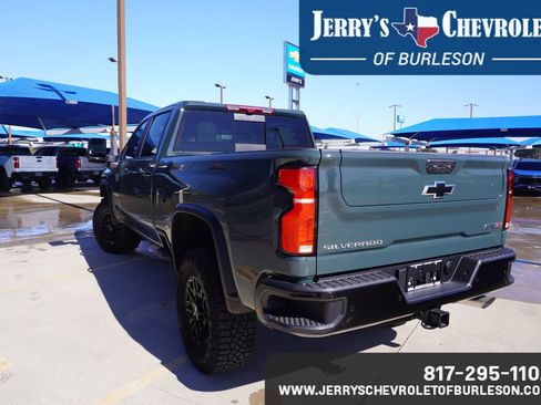 Used 2026 Chevrolet Silverado 2500 ZR2 image 4