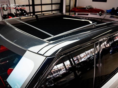 Used 2016 Land Rover Range Rover Sport SVR image 62