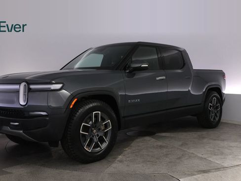 Used 2025 Rivian R1T Adventure Dual AWD/4WD image 2