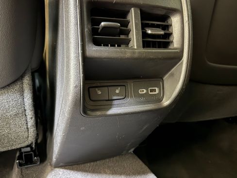 Used 2023 Cadillac XT4 Sport image 40