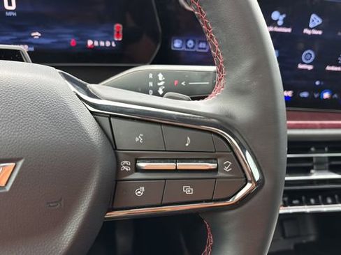 Used 2024 Chevrolet Traverse RS image 20