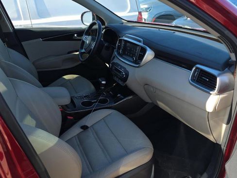 Used 2020 Kia Sorento EX image 11