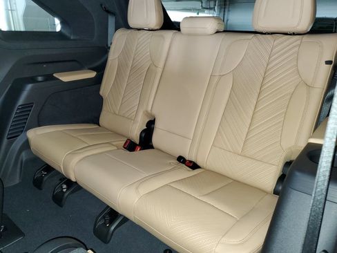 New 2026 Cadillac Escalade IQ Luxury 2 AWD/4WD image 10