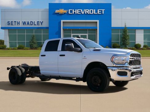 Used 2023 RAM 3500 Tradesman w/ Chrome Appearance Group AWD/4WD image 50