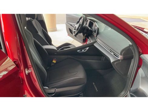 New 2026 Hyundai Elantra SE image 14
