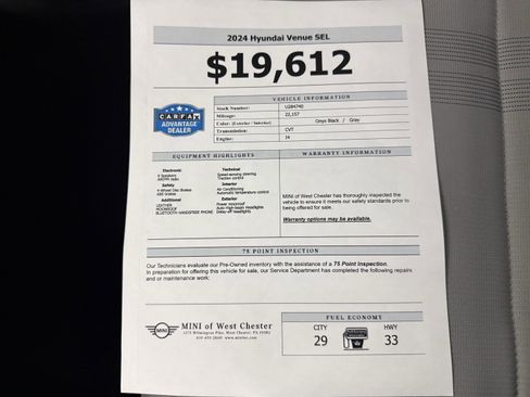 Used 2024 Hyundai Venue SEL image 19