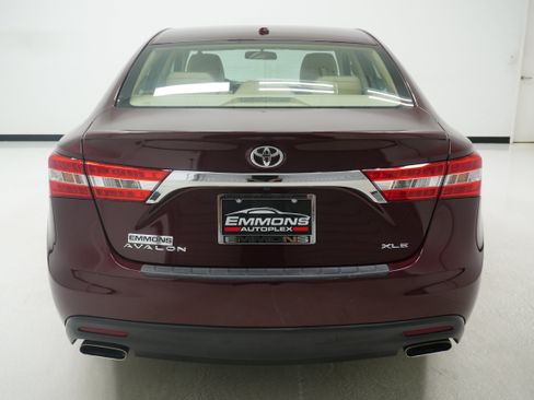 Used 2015 Toyota Avalon XLE FWD image 5