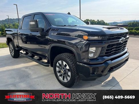 Used 2024 Chevrolet Silverado 2500 Custom w/ Custom Value Package AWD/4WD image 29