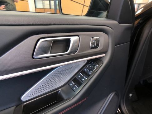Used 2025 Ford Explorer ST w/ Sun And Sound Package AWD/4WD image 12