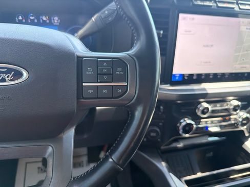Used 2023 Ford F250 Lariat w/ Sport Appearance Package AWD/4WD image 38