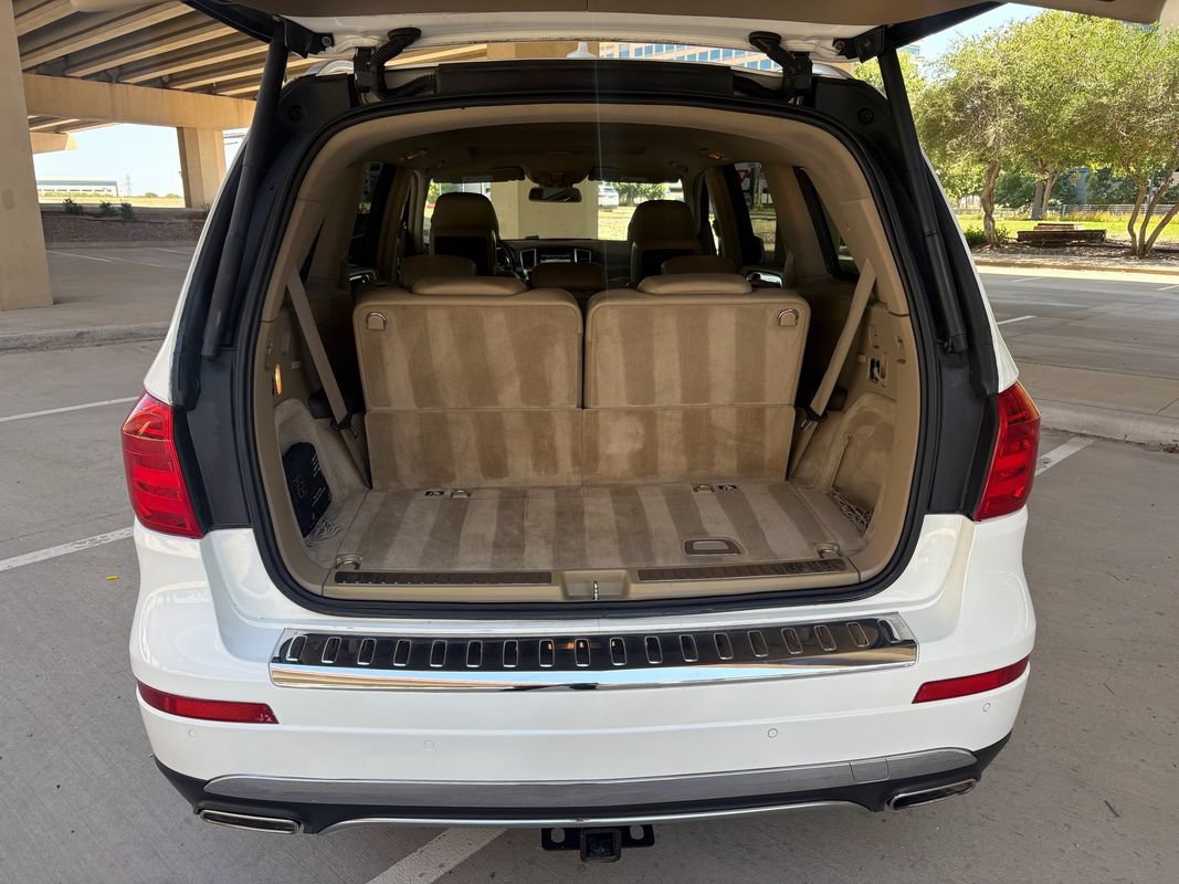 Used 2014 Mercedes-Benz GL 450 4MATIC image 12