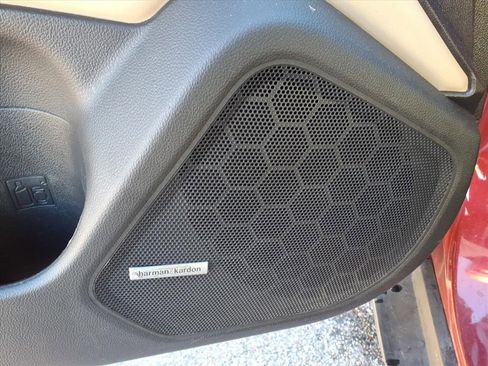 Used 2019 Subaru Outback 2.5i Limited image 15