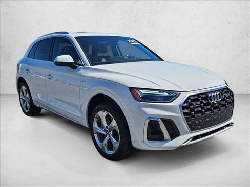 Used 2025 Audi Q5 2.0T Premium Plus w/ Premium Plus Package AWD/4WD image 3