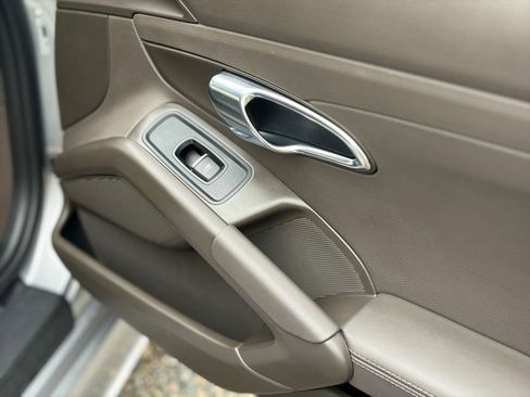 Used 2018 Porsche 718 Cayman S image 28