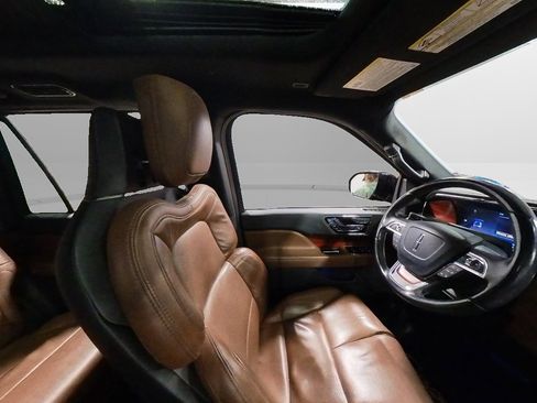 Used 2022 Lincoln Navigator Reserve image 49