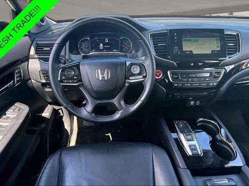 Used 2022 Honda Pilot Touring image 8