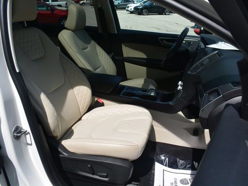 Used 2023 Ford Edge Titanium AWD/4WD image 22