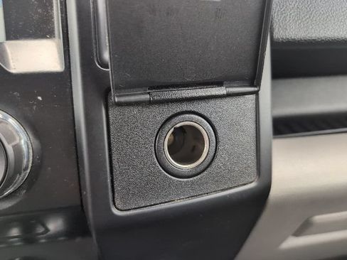 Used 2017 Ford F150 XL w/ Equipment Group 101A Mid AWD/4WD image 23