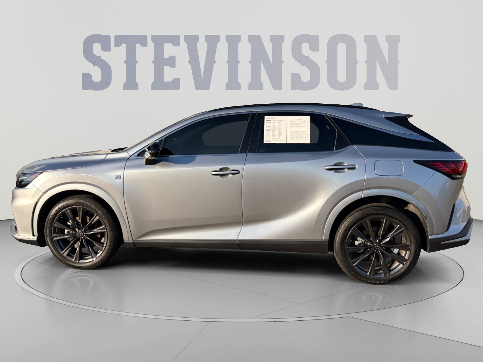 Used 2025 Lexus RX 350h w/ Convenience Package AWD/4WD image 2