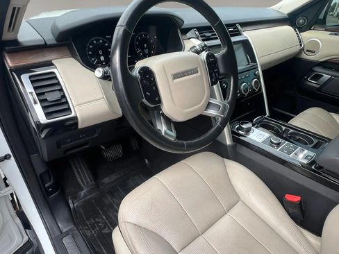 Used 2020 Land Rover Discovery HSE AWD/4WD image 16