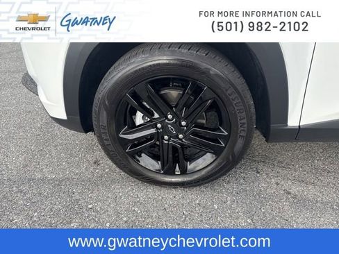 Used 2025 Chevrolet Trax ACTIV w/ Driver Confidence Package FWD image 9