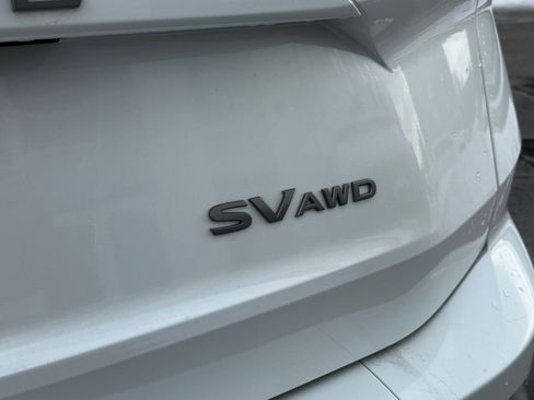 Used 2024 Nissan Rogue SV image 13