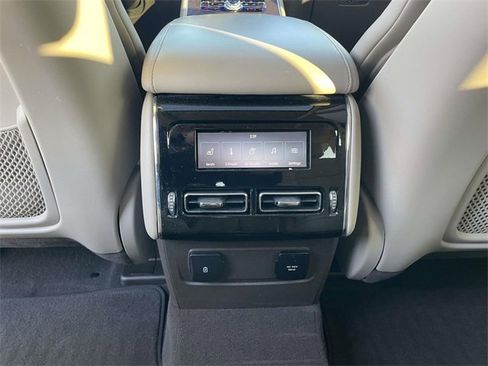 Used 2023 Lincoln Aviator Reserve w/ Equipment Group 201A image 14