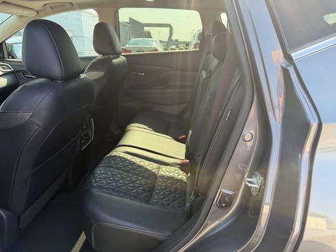 Used 2020 Nissan Murano Platinum w/ Cargo Package FWD image 16