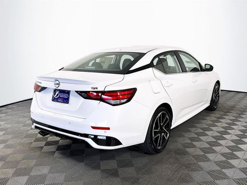 New 2025 Nissan Sentra SR image 7