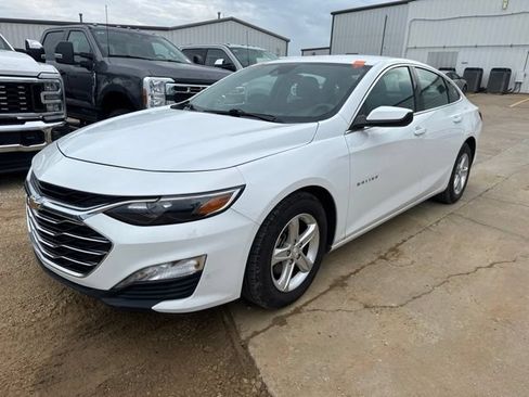 Used 2024 Chevrolet Malibu LT FWD image 1