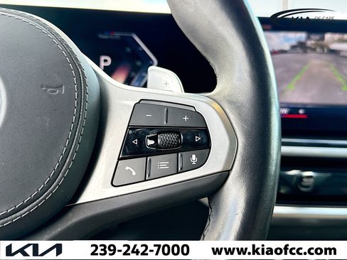 Used 2023 BMW X7 xDrive40i w/ M Sport Package image 41