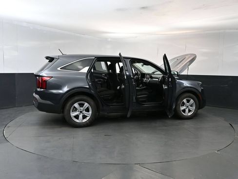Used 2022 Kia Sorento LX FWD image 26