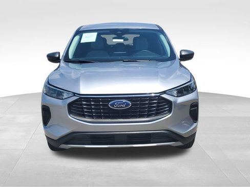 Used 2023 Ford Escape Active AWD/4WD image 2