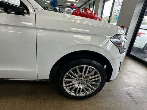 Used 2023 Ford Expedition Max Limited image 19