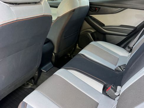 Used 2019 Subaru Crosstrek 2.0i Premium w/ Popular Package #2 AWD/4WD image 4