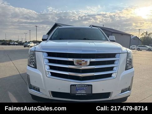 Used 2016 Cadillac Escalade Luxury image 29