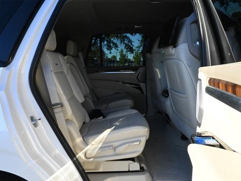 Certified 2025 Cadillac Escalade Sport Platinum image 24