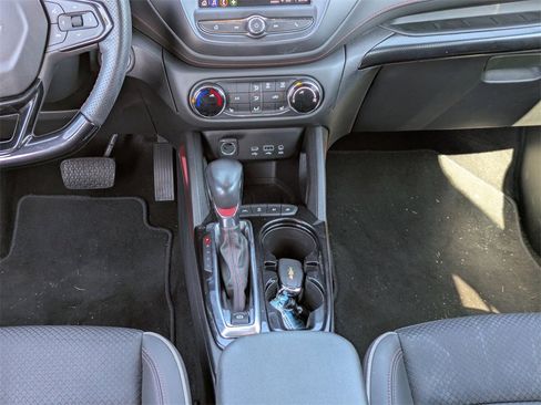 Used 2022 Chevrolet TrailBlazer RS image 18