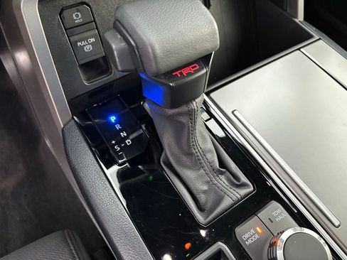 Used 2025 Toyota Sequoia SR5 image 23