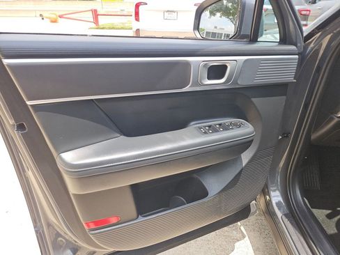 Used 2025 Hyundai Santa Fe SEL FWD image 14