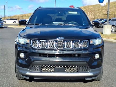 Used 2023 Jeep Compass Limited w/ Sun and Sound Group image 10