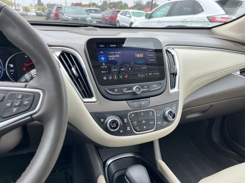 Used 2024 Chevrolet Malibu LT image 18