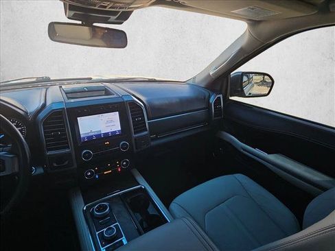 Used 2021 Ford Expedition Platinum AWD/4WD image 4